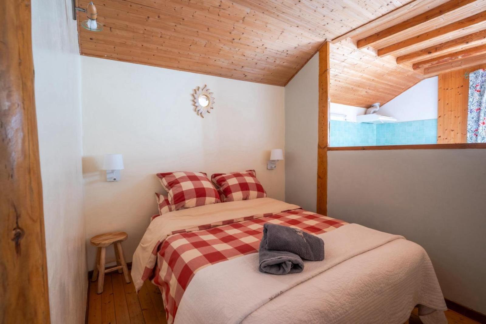 Bed and Breakfast La Tourtette Ле-Деволюи Экстерьер фото